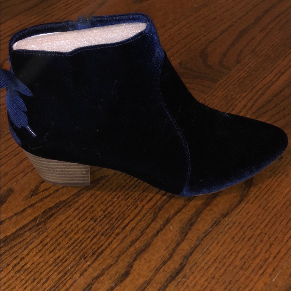 Blue velvet boots NEVER BEEN WORN